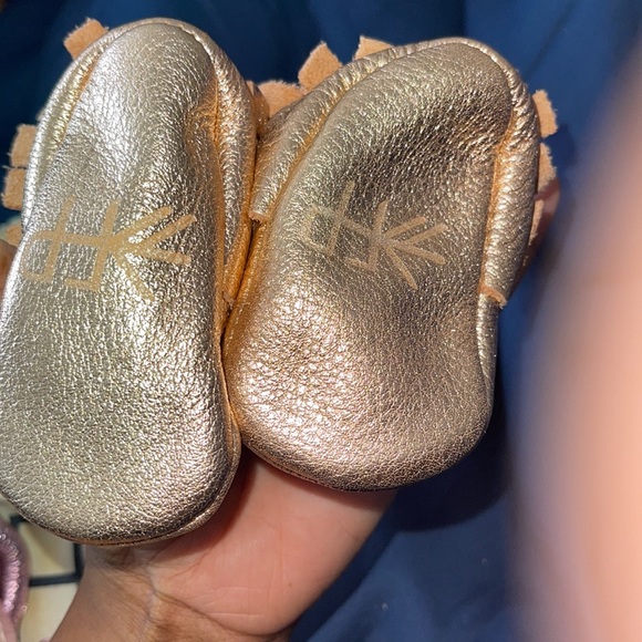 Freshly picked moccasins - Picture 3 of 3